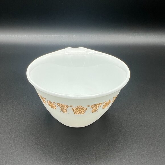 Vintage 1970s Corelle Butterfly Gold Mug - Picture 2 of 6